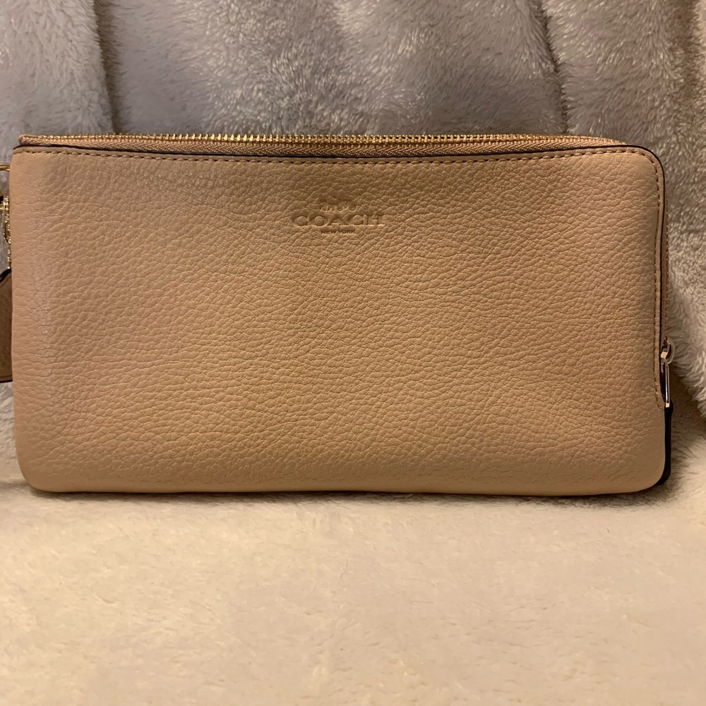 NWOT Coach Beechwood Double Zip Wallet